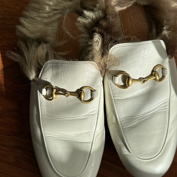 Gucci Princetown Fur Mules. White. Size 7. 100% Authentic. - Picture 12 of 13